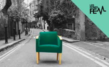 Cadira verda al carrer